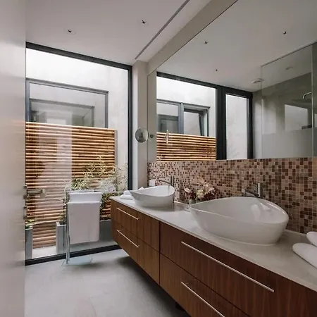 Mea Suna Madeira Arco da Calheta (Madeira)