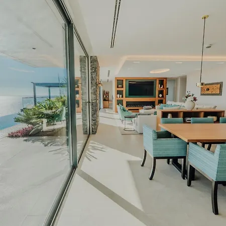 Mea Suna * Arco da Calheta (Madeira)