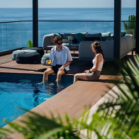 Mea Suna Arco da Calheta (Madeira)