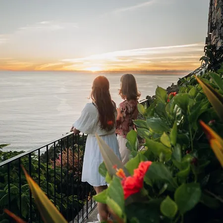 Mea Suna Arco da Calheta