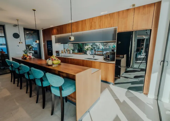 Mea Suna * 阿科达卡列塔